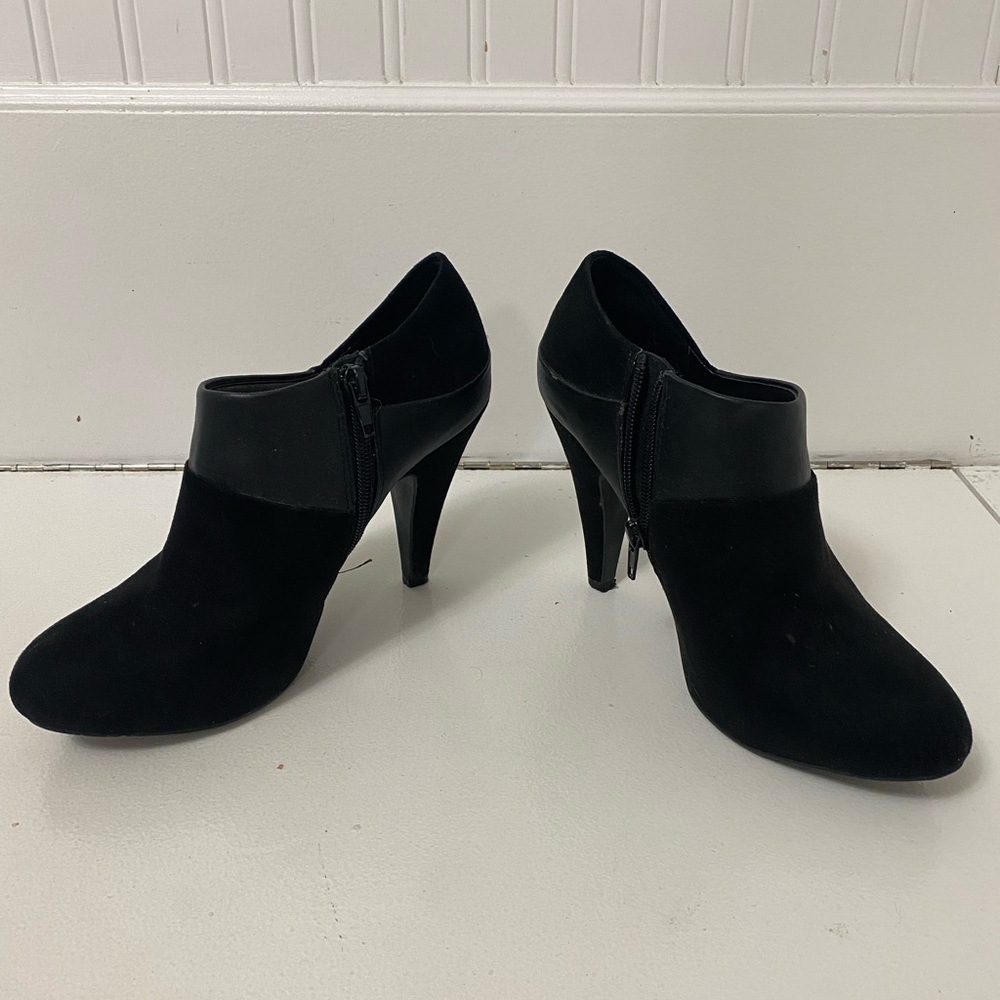 Feegalicious booties